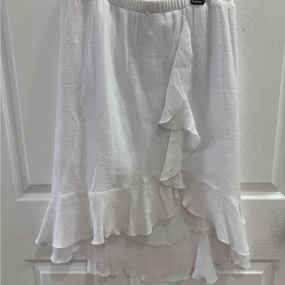 Elegant White Ruffle Skirt